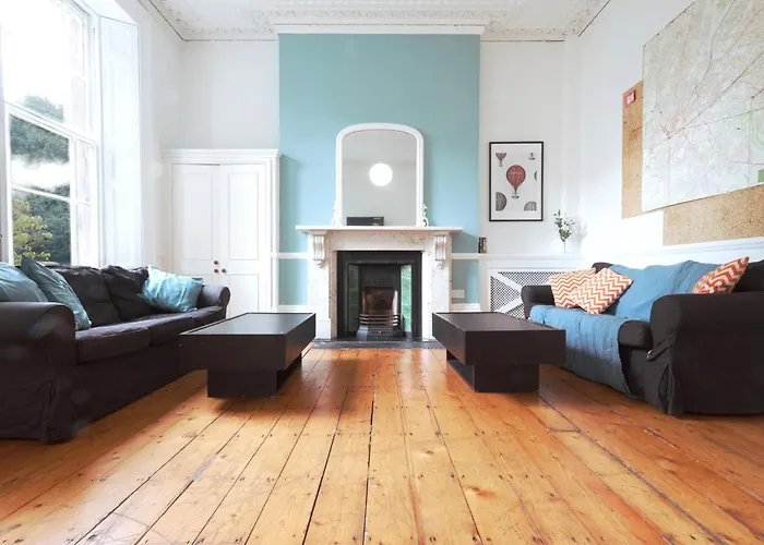 Georgian Shared House No\'13 - By Clifton Short Lets