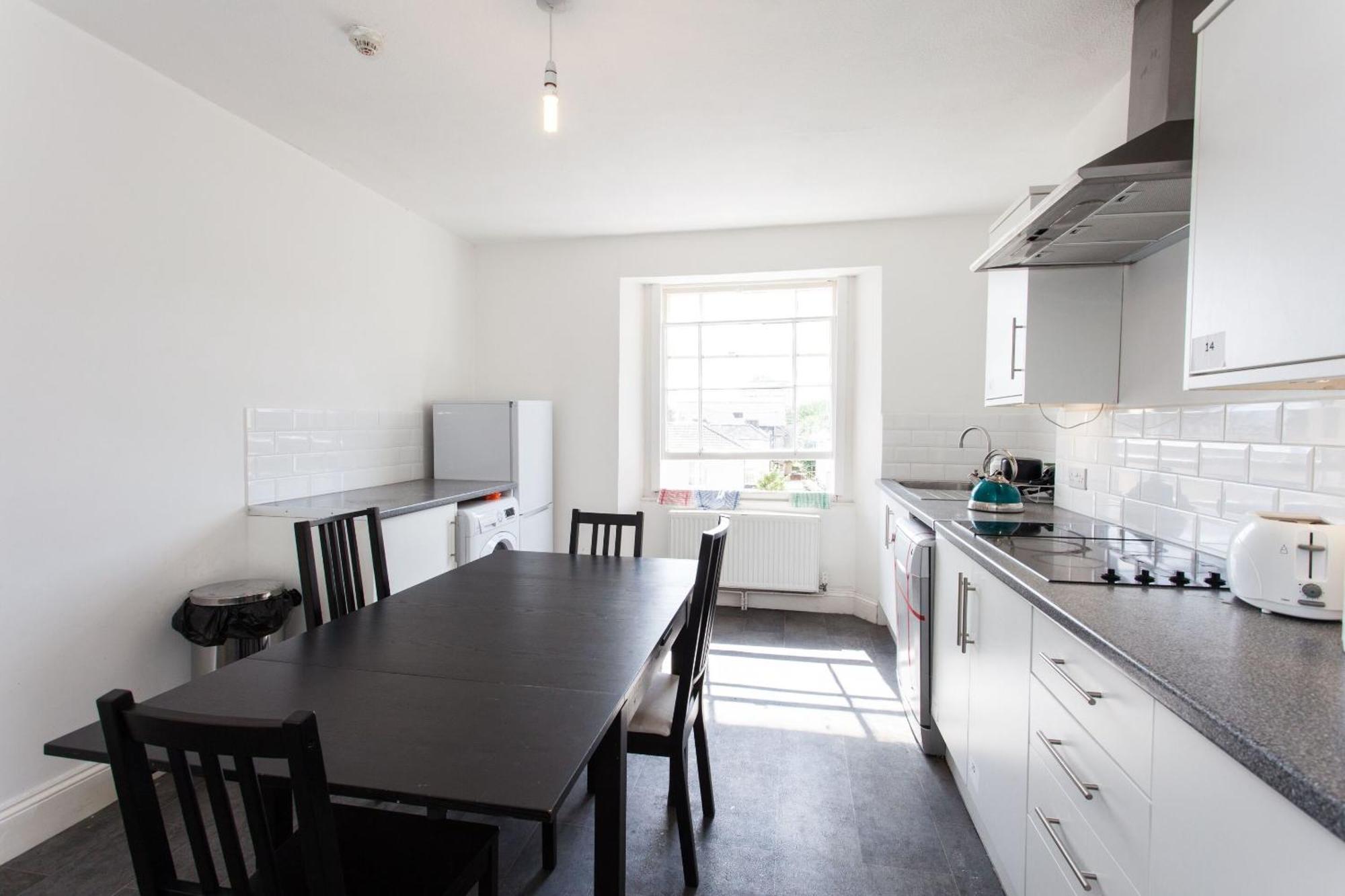 Georgian Shared House No'13 - By Clifton Short Lets